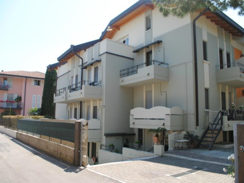 Monica Appartamenti Sirmione Exterior foto